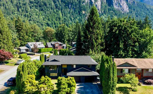House in Squamish, British Columbia, Canada 1