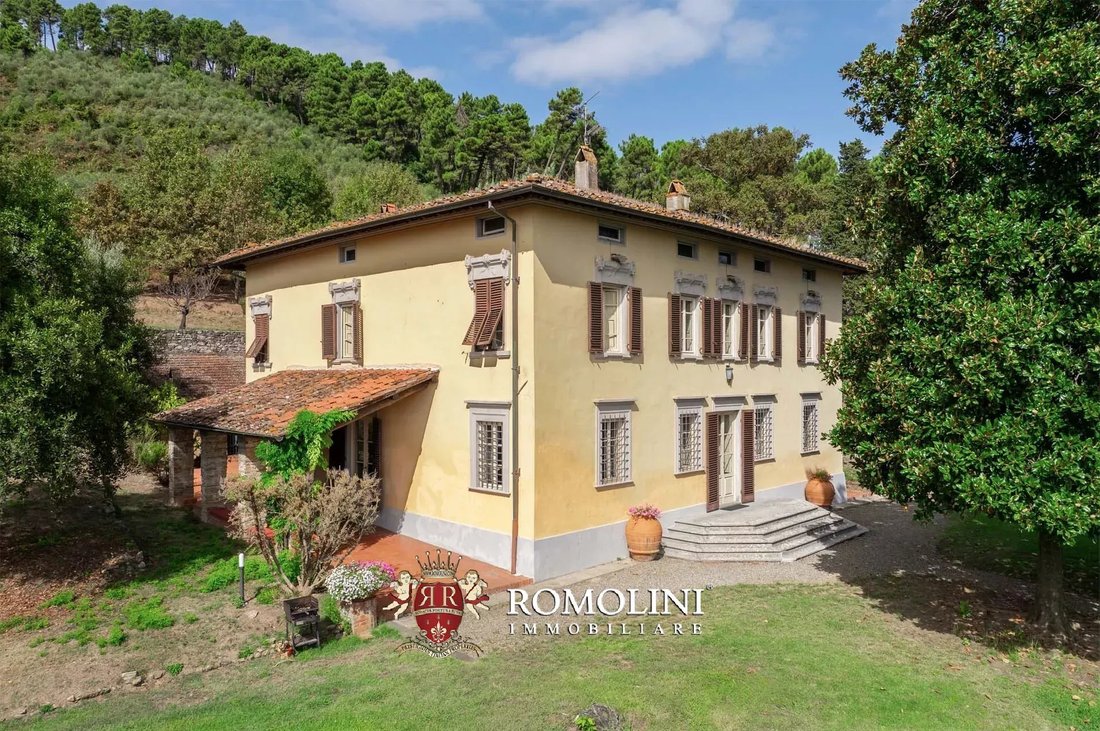 Villa in Historic Center, Lucca, Tuscany 5 - 15665663