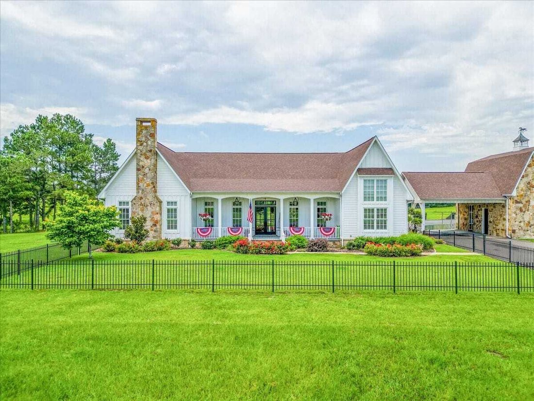 House in Sulphur Springs, Texas, United States 1 - 18293032