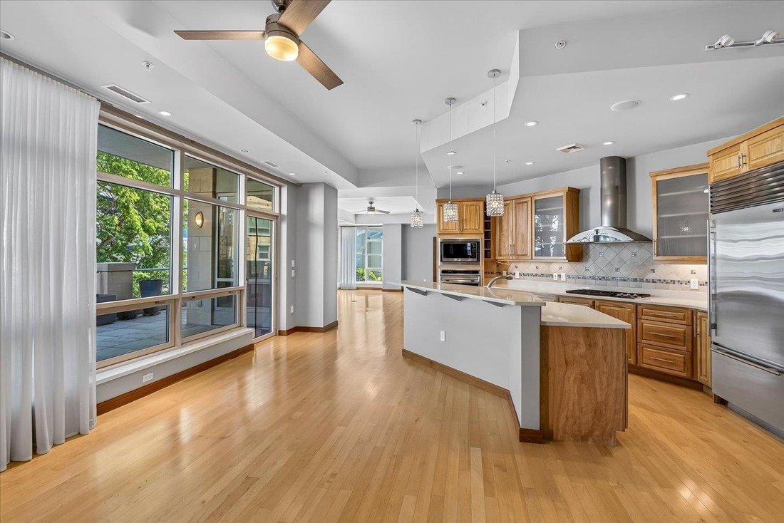 Condo in Madison, Wisconsin, United States 5 - 18284569
