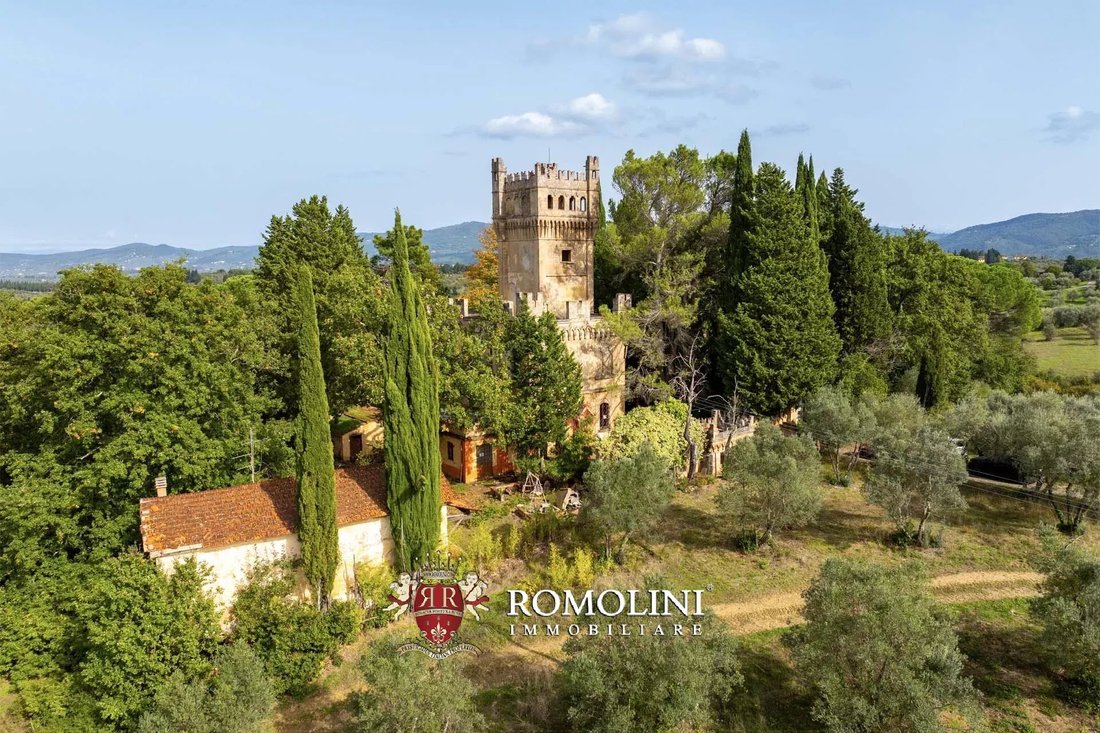 Castle in Center, Impruneta, Tuscany 5 - 15666393