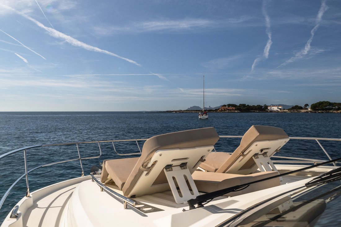 Flybridge in France 5 - 18291236