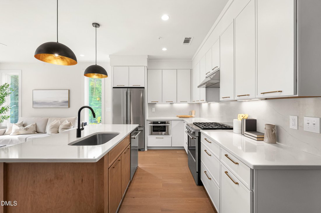 Condo in Cary, North Carolina, United States 3 - 18280667