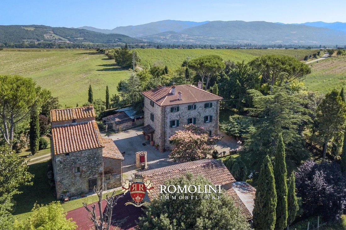 Villa in Anghiari, Tuscany, Italy 1 - 15665775