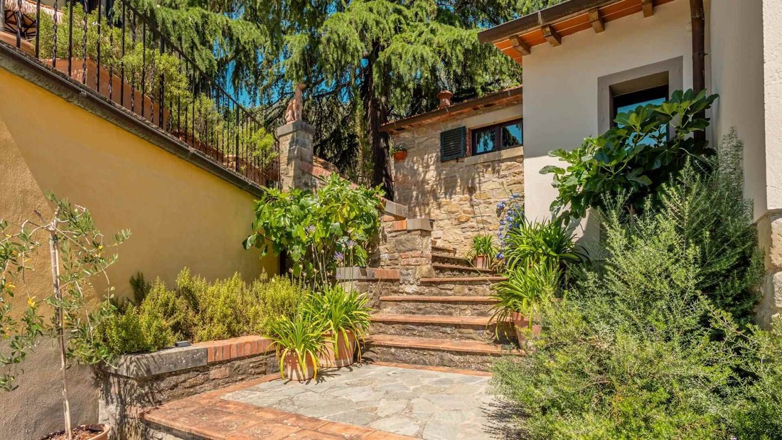 Villa in Castiglion Fiorentino, Tuscany, Italy 2 - 18285776