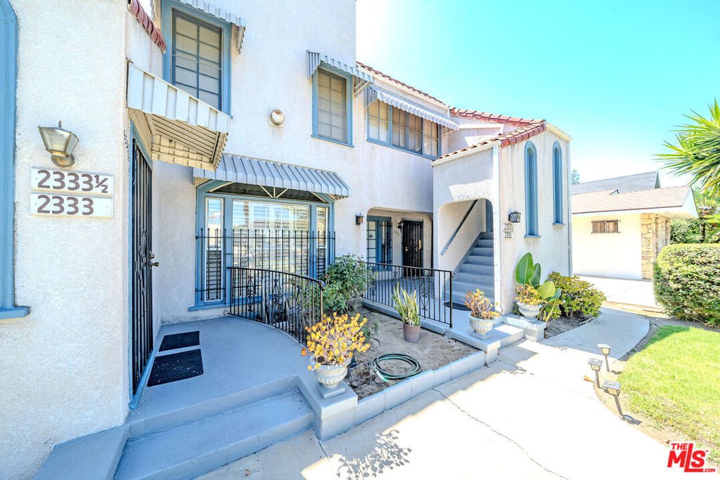 Los Angeles, California, United States 2 - 18293868