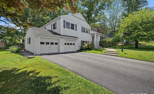 House in Danbury, Connecticut, United States 1