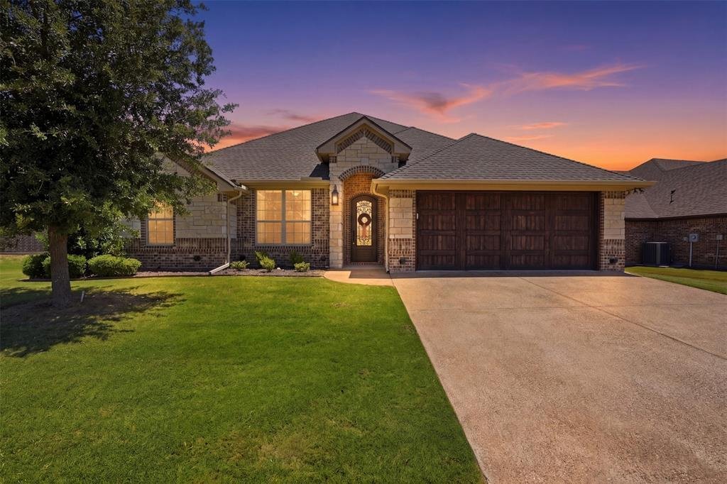 House in Granbury, Texas, United States 2 - 18281772