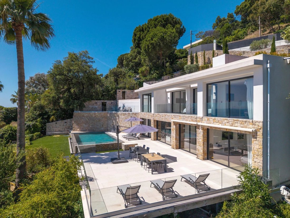 Villa in La Maure-Super Cannes, Vallauris, France 1 - 17670148