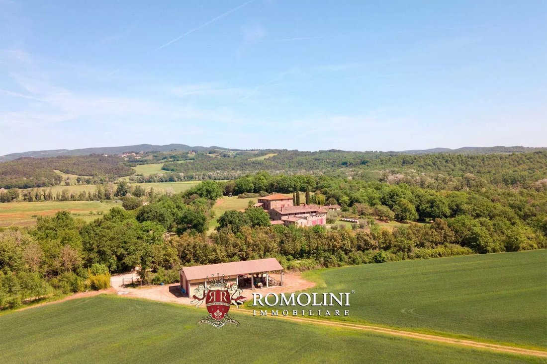 Estate in Civitella Paganico, Tuscany, Italy 3 - 15664869