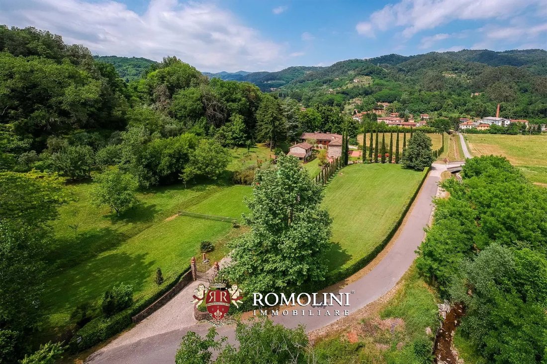 Villa in Area Monte San Quirico - Sant'Alessio, Lucca, Tuscany 4 - 15663130