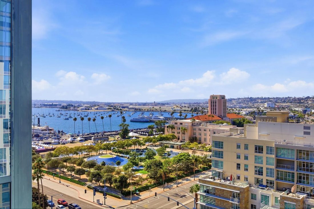 Condo in San Diego, California, United States 1 - 18286384