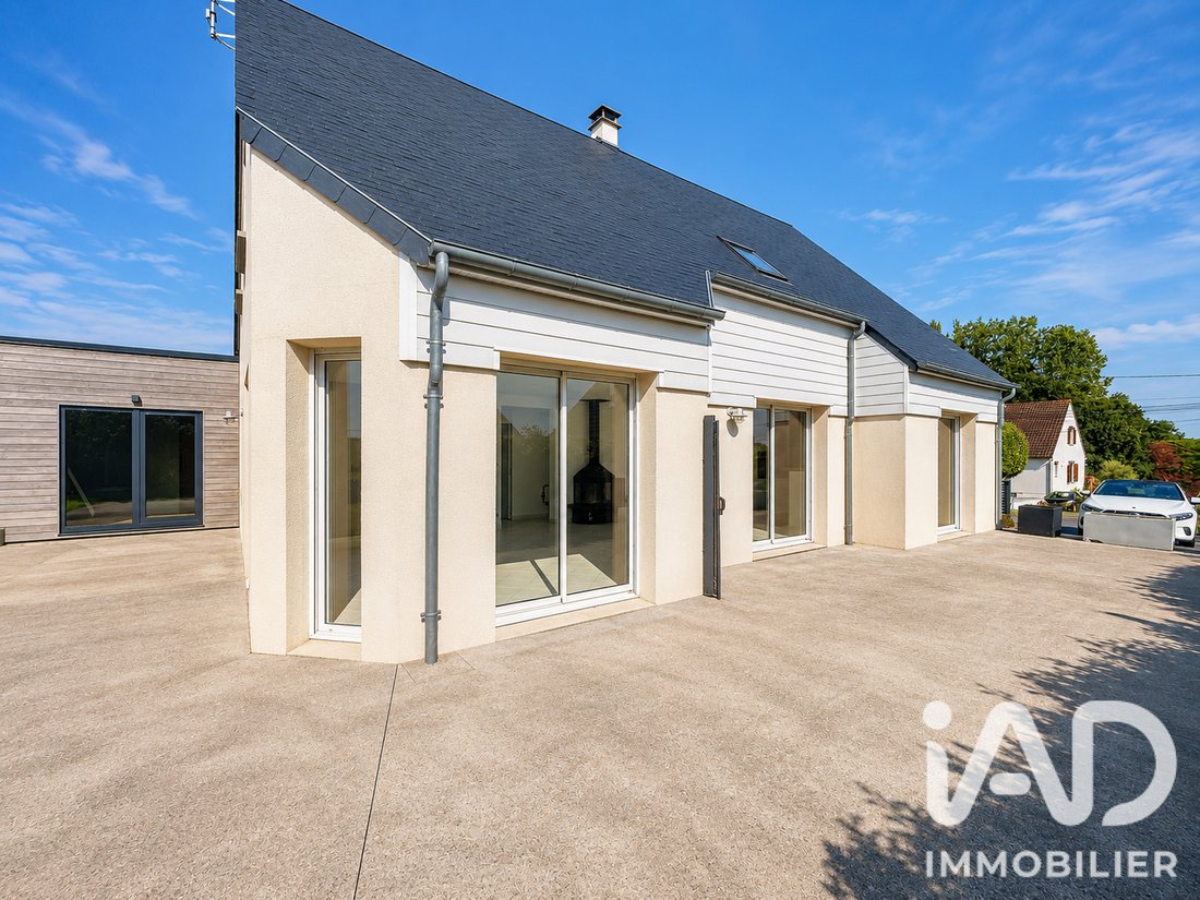 House in Jullouville, Normandy, France 2 - 18283422