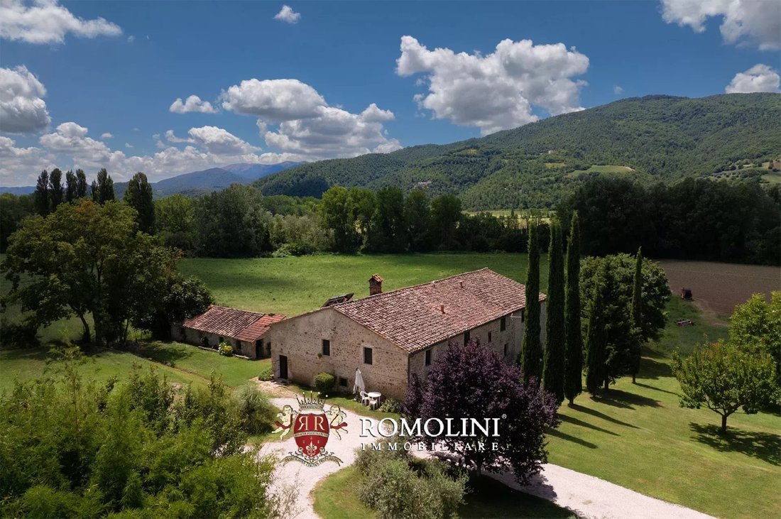 House in Umbertide, Umbria, Italy 1 - 15664293