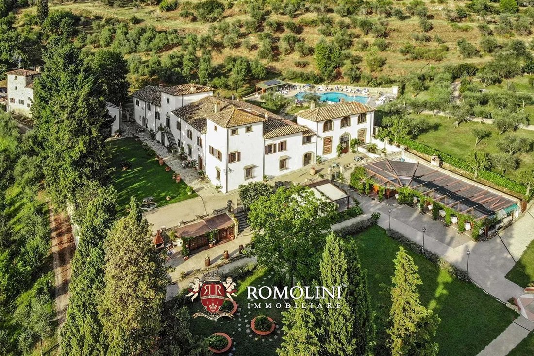 Estate in Pelago, Tuscany, Italy 5 - 15665883