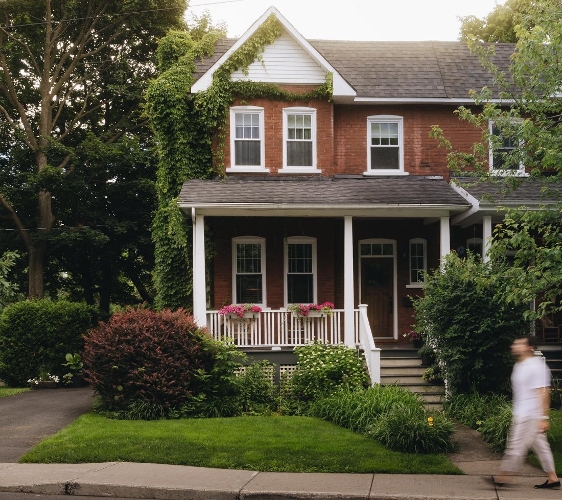 House in Saint-Lambert, Quebec, Canada 1 - 18289267