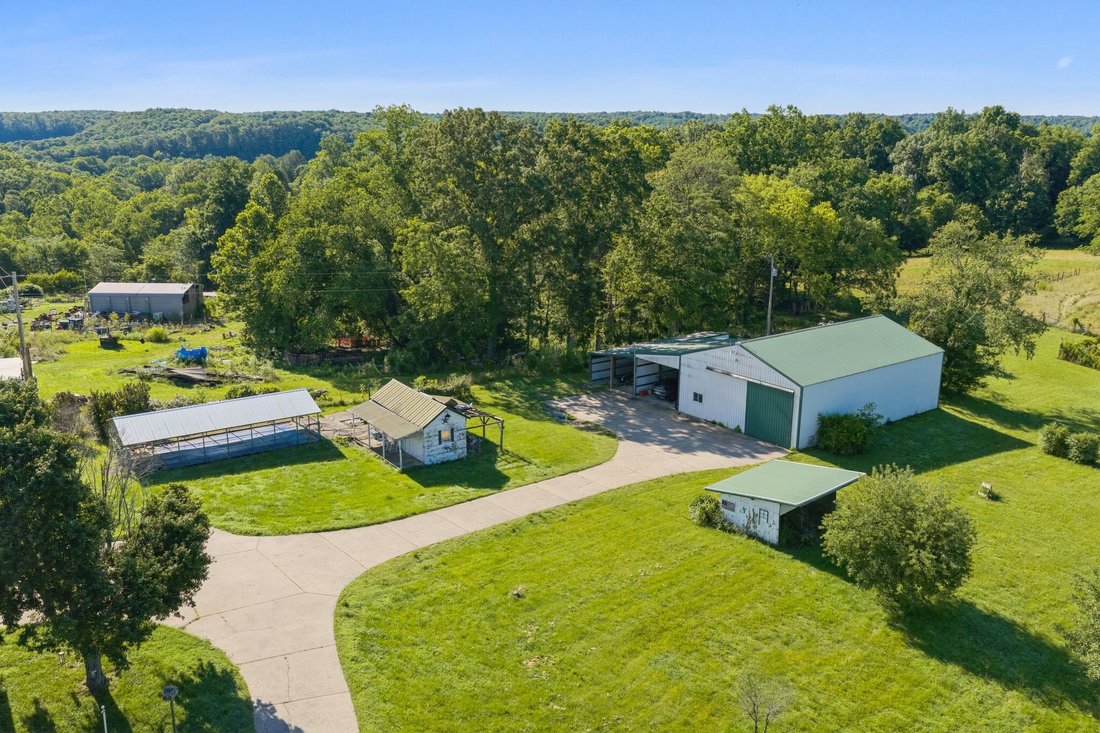 House in Charlotte, Tennessee, United States 1 - 18286317