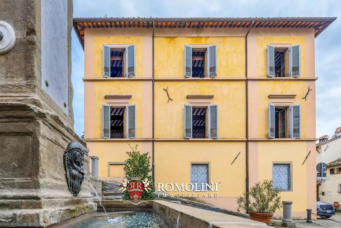 House in Sansepolcro, Tuscany, Italy 1 - 15663620