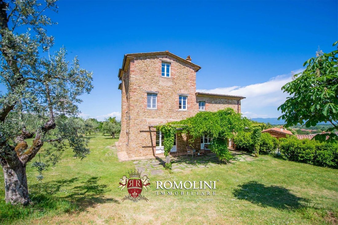 House in Monte San Savino, Tuscany, Italy 3 - 15665066