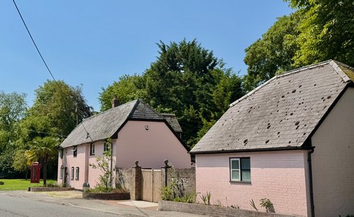 House in Collingbourne Ducis, England 1