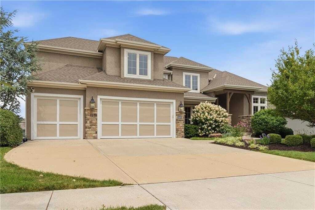 House in Olathe, Kansas, United States 1 - 18293116