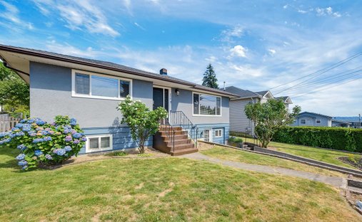 House in Coquitlam, British Columbia, Canada 1