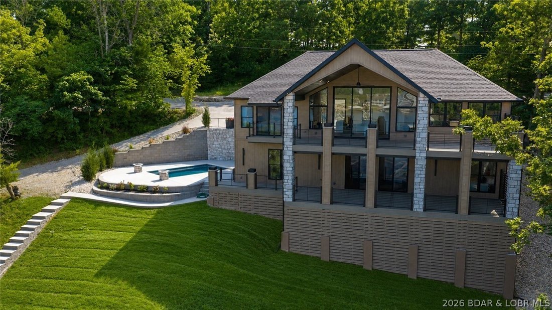 House in Lake Ozark, Missouri, United States 1 - 18215016