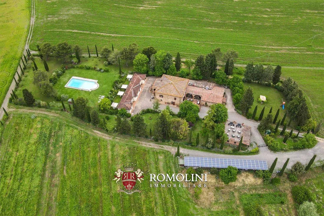 Villa in Monteroni d'Arbia, Tuscany, Italy 3 - 15664778