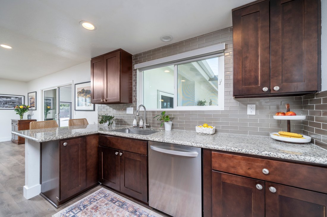 House in Upland, California, United States 5 - 18286548