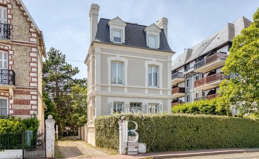 Haus in Deauville, Normandie, Frankreich 1