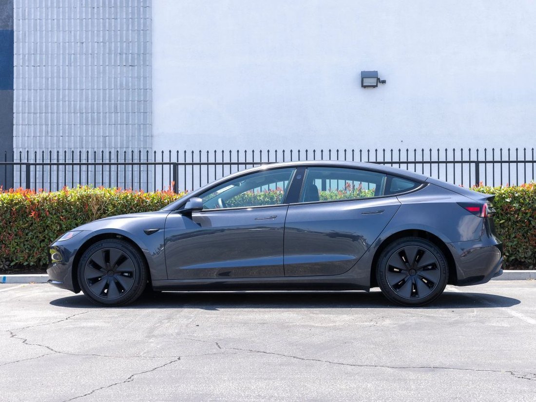 Sedan in Azusa, CA, United States 3 - 18269389