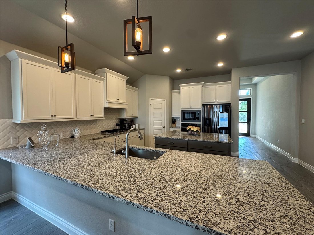 House in Leander, Texas, United States 3 - 18284771
