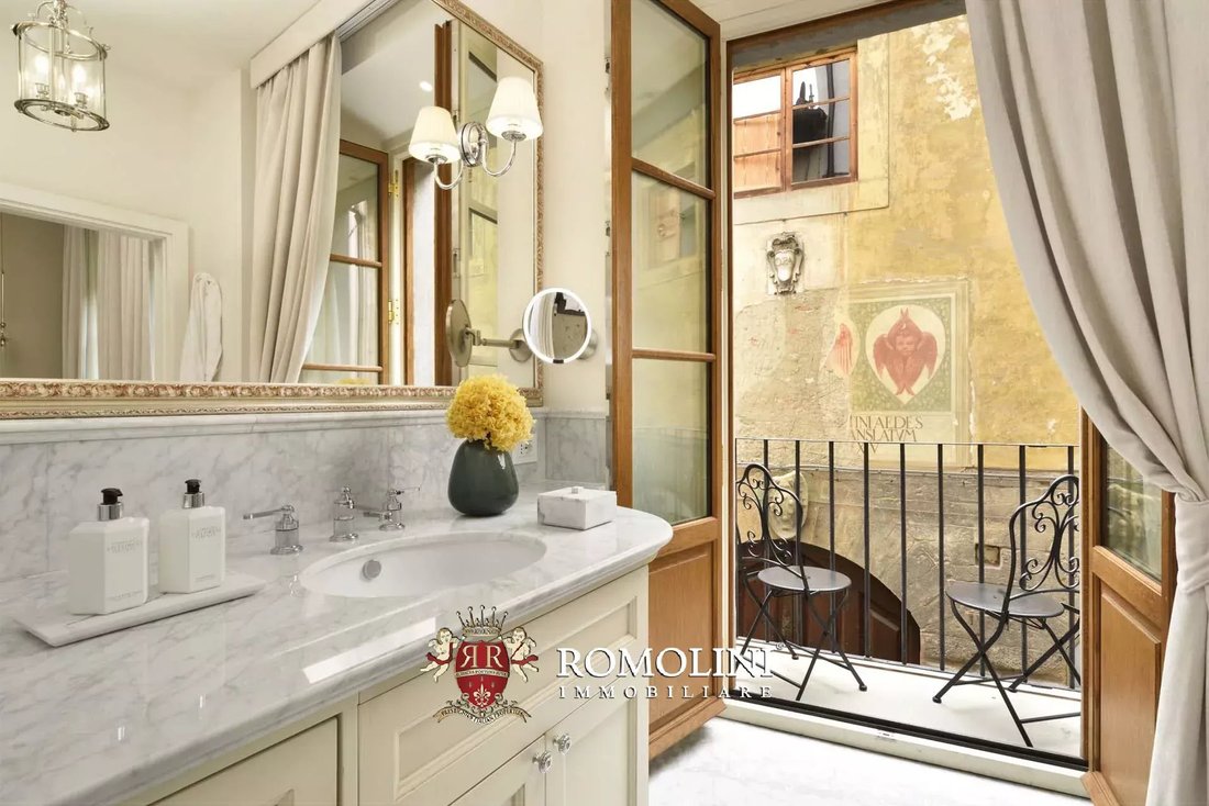 Apartment in Center, Florence, Tuscany 4 - 15664557