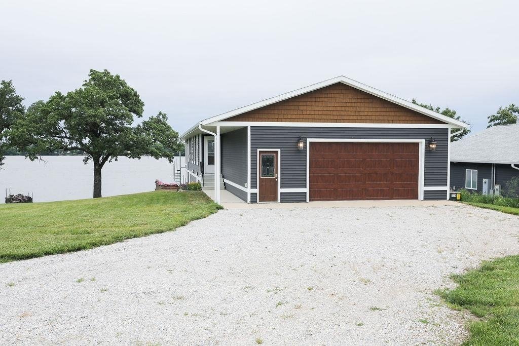 House in Ayrshire, Iowa, United States 5 - 18281448