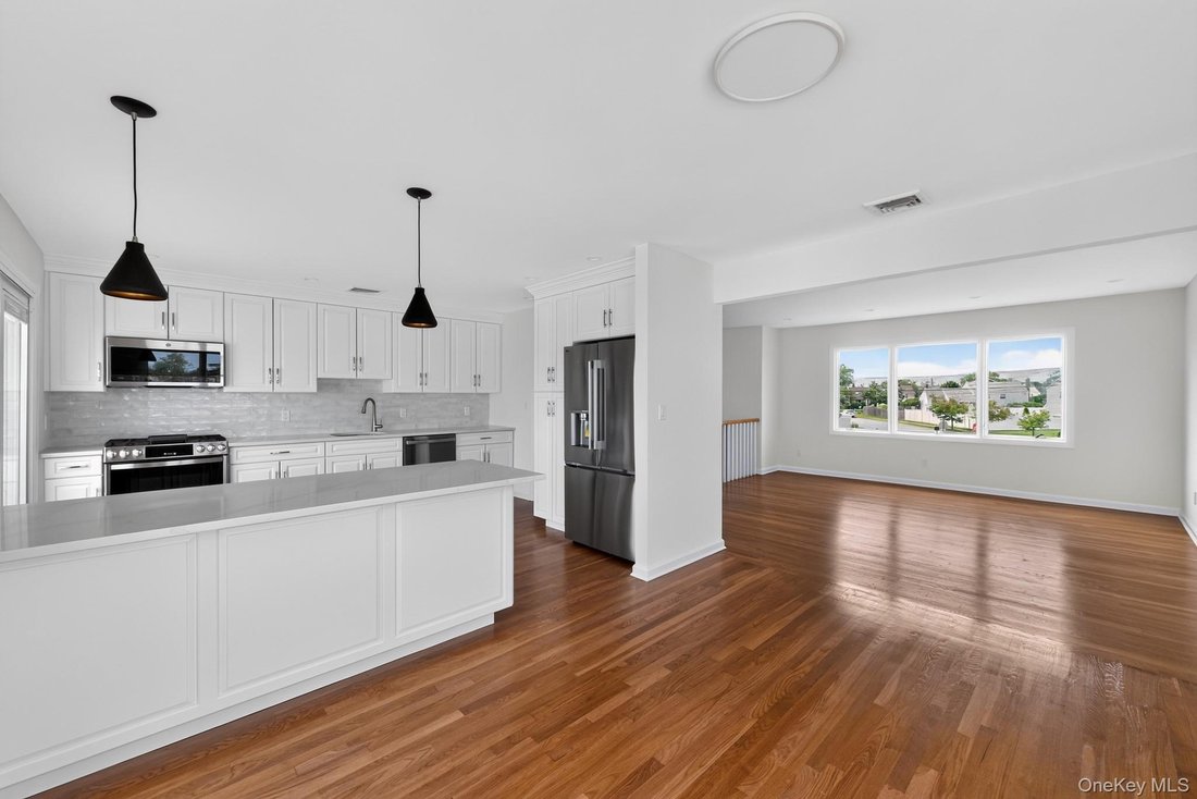 Casa a Massapequa, New York, Stati Uniti 4 - 18284329
