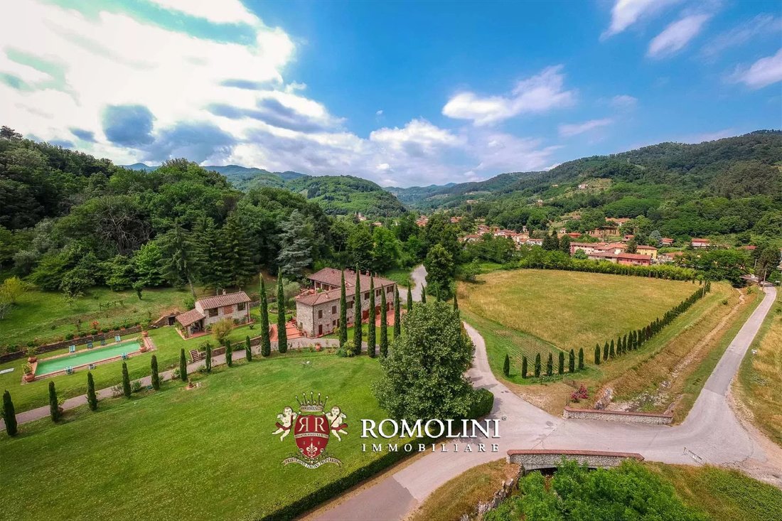 Villa in Area Monte San Quirico - Sant'Alessio, Lucca, Tuscany 1 - 15663130