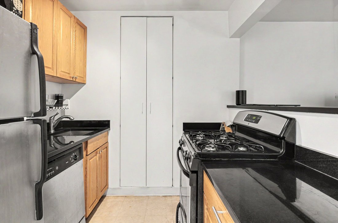 New York, New York, United States 3 - 18281946