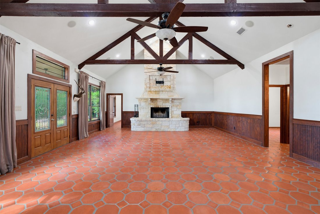 Farm Ranch in Milano, Texas, United States 4 - 18295608