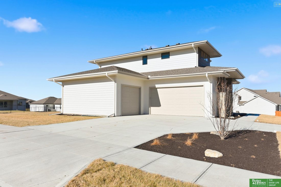 House in Papillion, Nebraska, United States 3 - 18275306