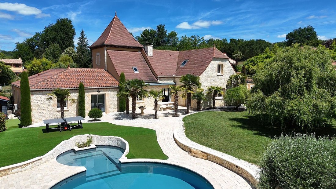 Villa in Gourdon, Occitania, France 1 - 18275609
