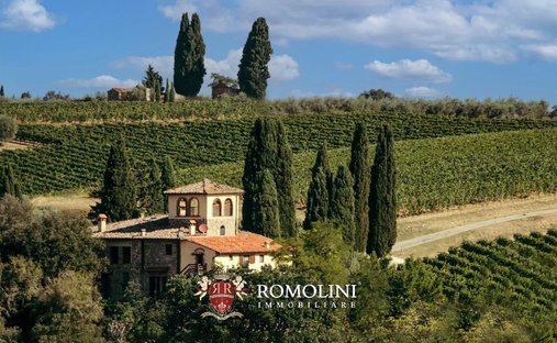 Farm Ranch in Montefiridolfi, San Casciano in Val di Pesa, Tuscany 1