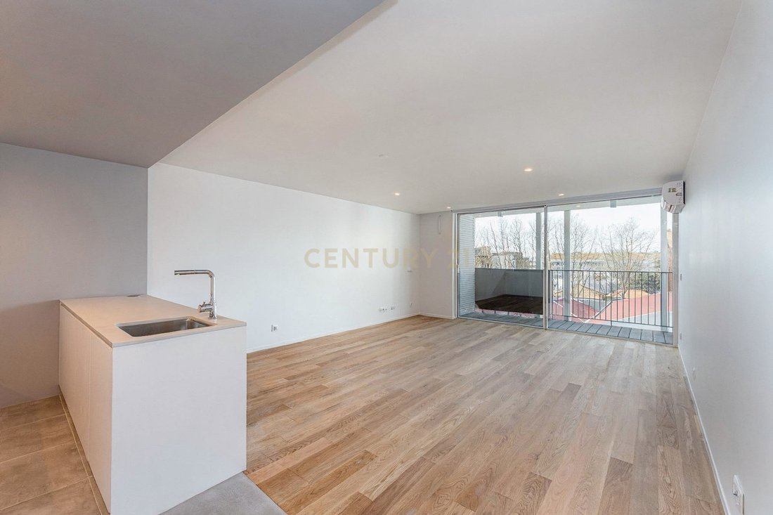 Apartment in Matosinhos e Leca da Palmeira, Porto District, Portugal 1 - 18293917
