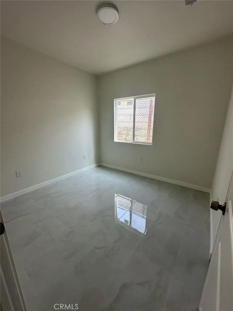 Los Angeles, California, United States 5 - 18289034