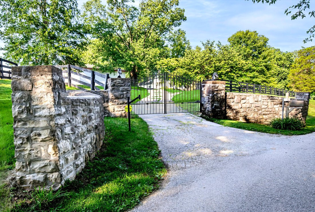 House in Versailles, Kentucky, United States 3 - 18285345