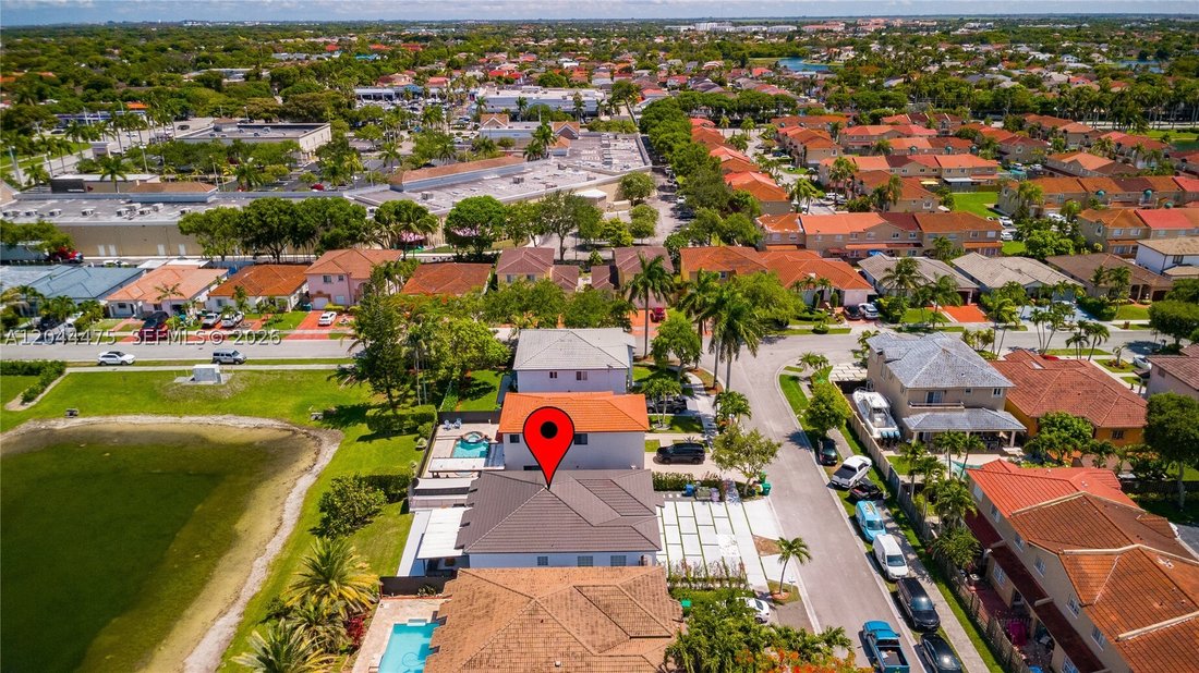 House in Miami, Florida, United States 3 - 18293723