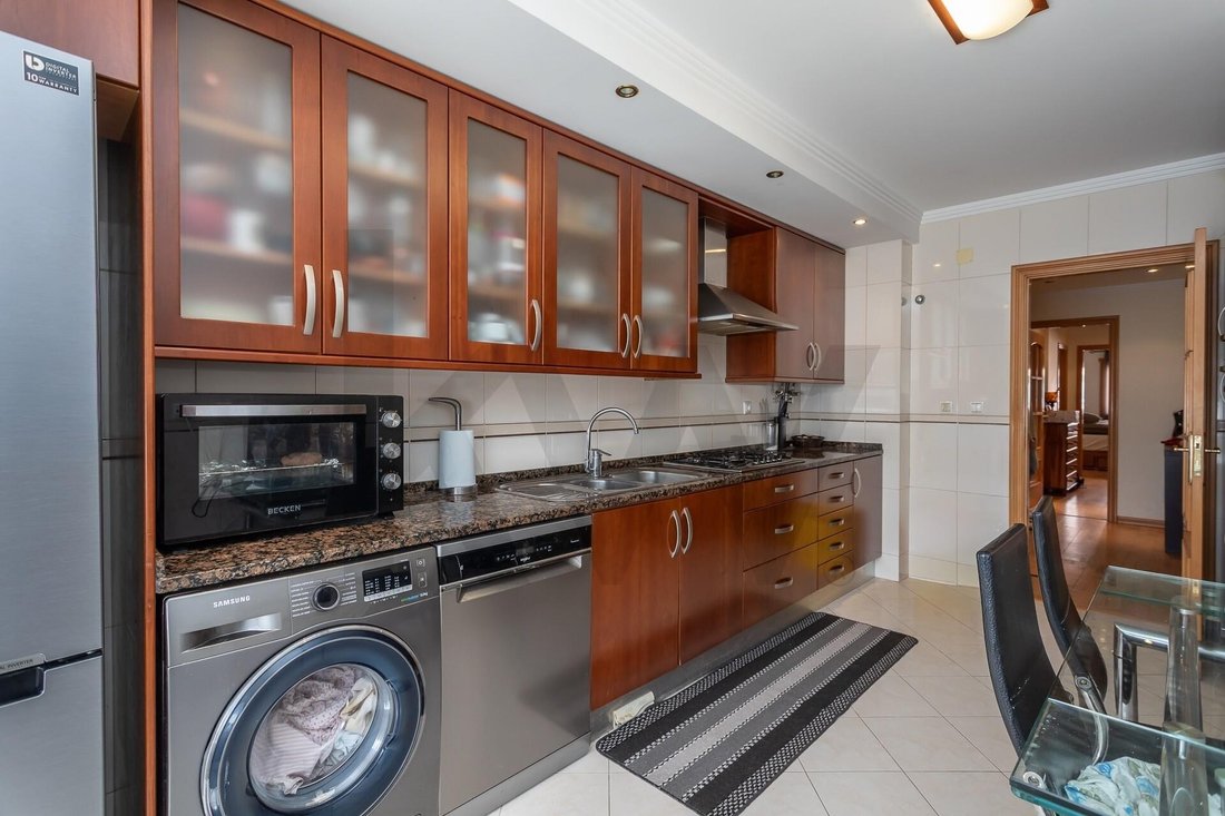 Apartment in Alcabideche, Lisbon, Portugal 3 - 18288802