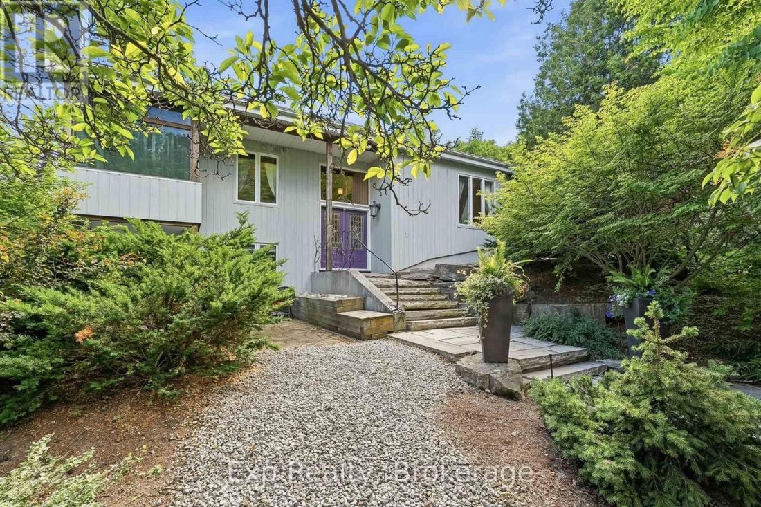 House in Cobourg, Ontario, Canada 5 - 18289099
