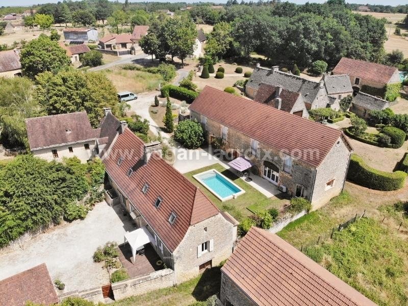 House in Sarlat-la-Canéda, Nouvelle-Aquitaine, France 1 - 18290944