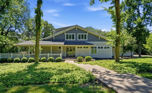 House in Cumming, Iowa, United States 1