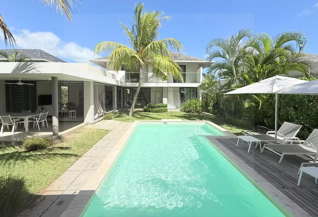 Villa in Black River, Rivière Noire District, Mauritius 1 - 18293677